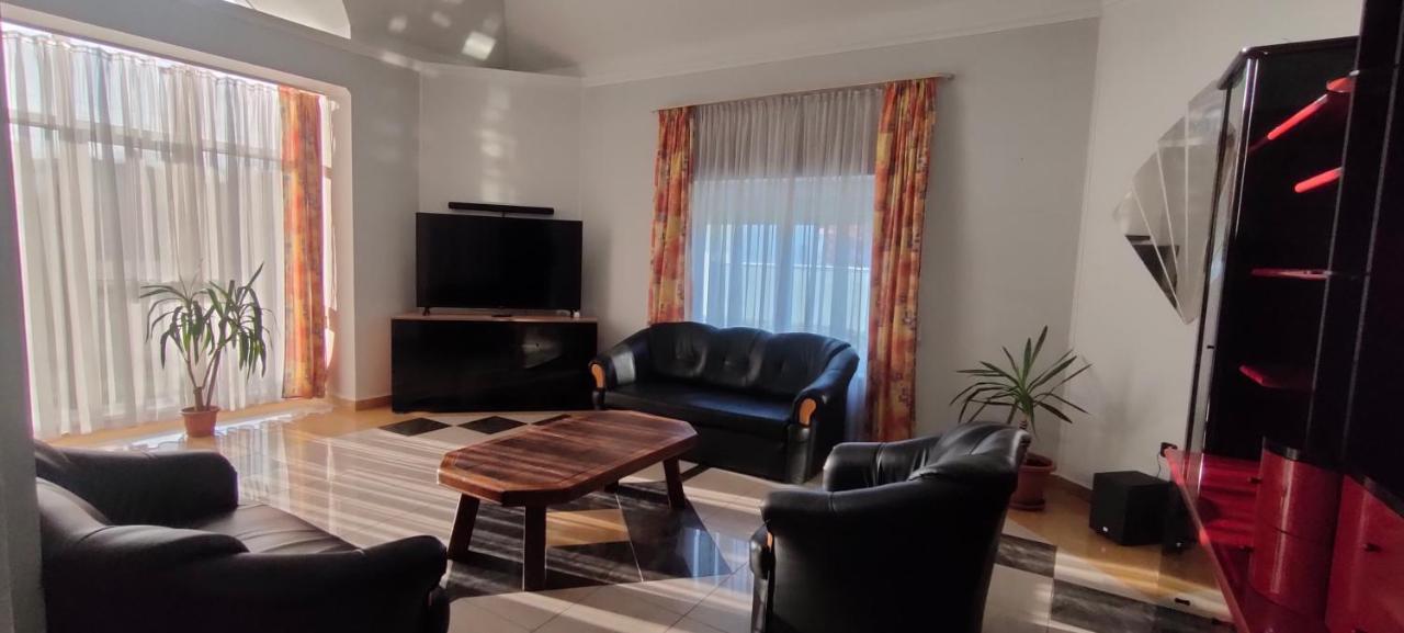 Nikolux Apartman Хайдусобосло Экстерьер фото